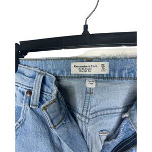 Abercrombie & Fitch The 90s Straight Ultra High Rise